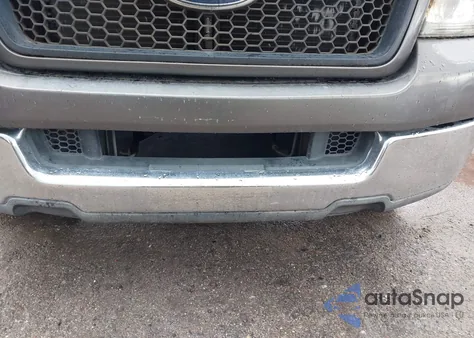 2004 Ford F-150 Lariat/Xlt z USA, uszkodzony, nr VIN 1FTPW12514KB32240